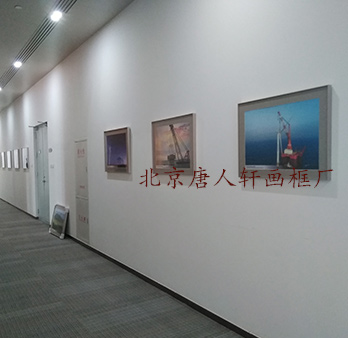 办公室走廊宣传画框